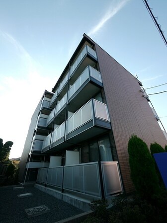 レオパレスブリエストの物件外観写真